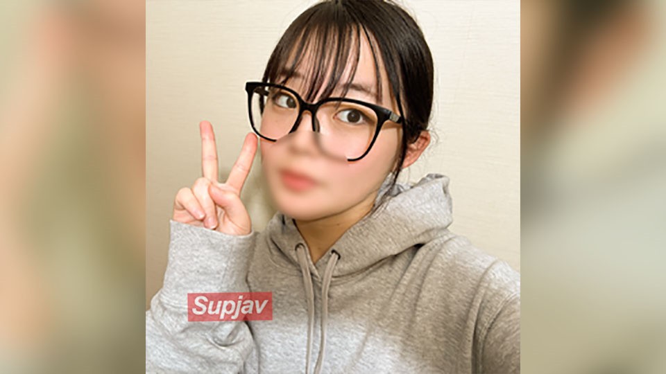 4883198 990 FC2PPV Pt Until 5/7!! Bonus Included A Bespectacled 19-year-old College Girl Is Lured By Money Into Filming Herself Having Sex In A School Swimsuit. Her Innocent Body Is Brought To Orgasm Multiple Times, And Even When She Says "Take It Out&hellip;", He Keeps Cumming Inside Her!