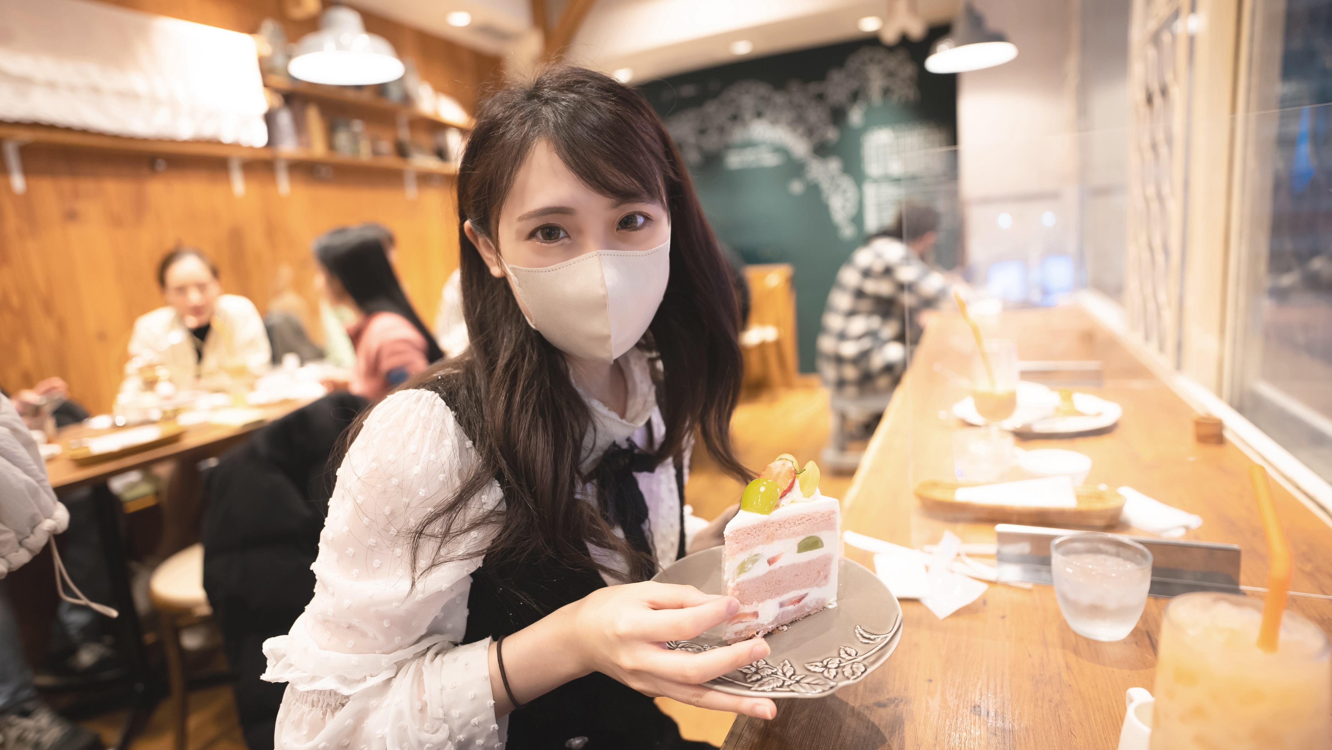 FC2PPV 3189076 Limited To 2/25! ! A Clerk Who Longs To Be A Model And Makes A Living While Working Part-Time At A Spa! ! It Was Irresistible To See Him Shyly Finished&hellip;