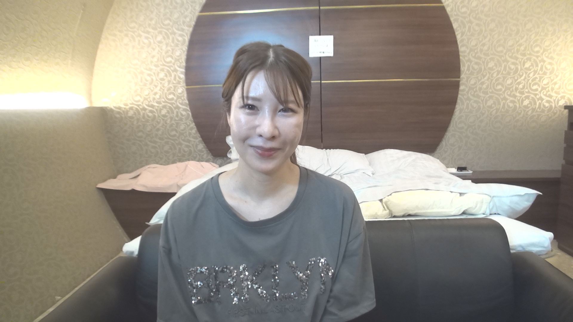 FC2PPV 3492757 [First Shot] Raw Vaginal Cum Shot To An Anonymous Super Celebrity Married Woman ☆ "Shooting Is Ok If You Don&rsquo;t Speak Too Much And Don&rsquo;t Reveal Your Identity" ☆ 170cm Tall Beautiful Woman Licks Anal + Standing Back ] With High Image Quality Zip