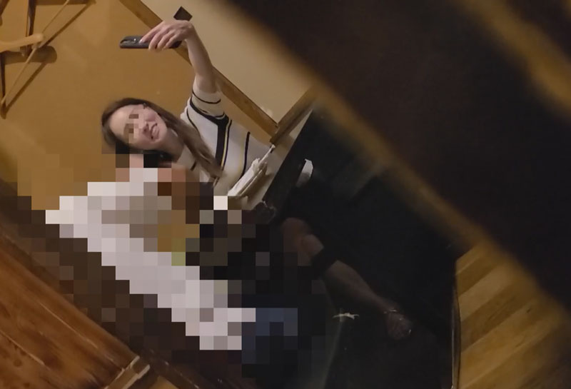 FC2PPV 3682986 [Individual] A Busty Delicate Woman Who Can&rsquo;t Get Out Of Her Wasteful Habit. Even When Accompanied By A Guest, Let Him Hold Another Person&rsquo;s Stick And Violate Her So-Called Masterpiece Live