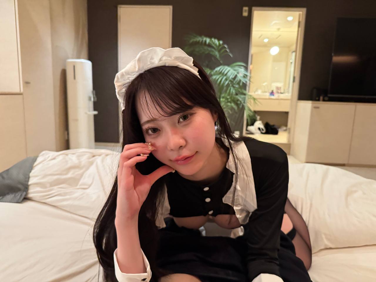 FC2PPV 4824497 [Unleashed] Christmas Sex Record With An 18-Year-Old F-Cup Girl &ndash; My Very Own Santa Edition &ndash; While Supplies Last. No Plans For Resale.