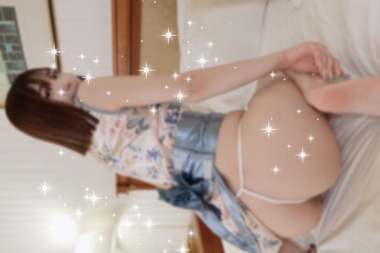 FC2PPV 4825364 [Sss Class] The Most Amazing Looks. Warning: You&rsquo;ll Die Of Ecstasy!! We&rsquo;ll Show You A Secret Woman Whose Angelic Smile Is So Strong It Makes You Feel Guilty. This Is A Video I Shot With A Friend As A Hobby.